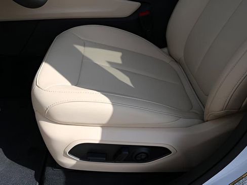 New 2026 Jeep Grand Cherokee L Limited image 13