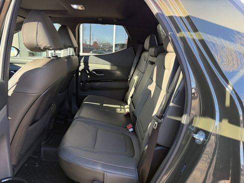 Used 2025 Hyundai Santa Cruz Limited image 20