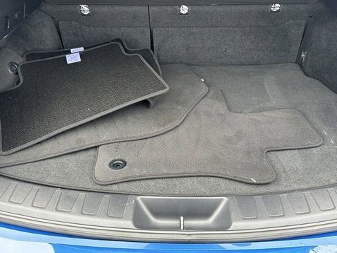 Used 2022 Lexus UX 250h w/ Premium Package image 18