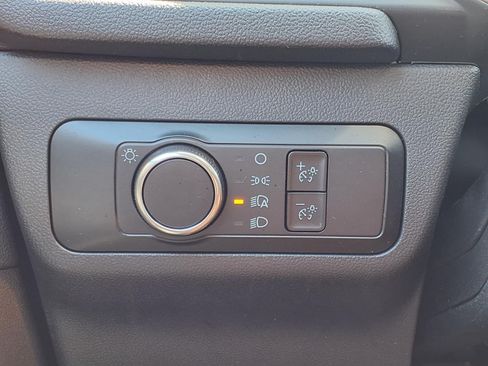 Certified 2025 Ford Escape Active AWD/4WD image 21