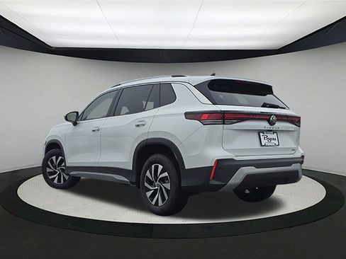 New 2026 Volkswagen Tiguan S AWD/4WD image 5