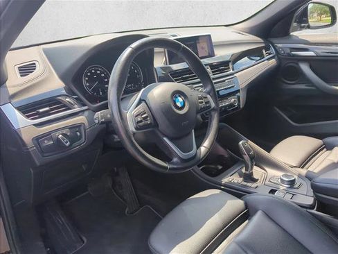 Used 2022 BMW X2 sDrive28i w/ Convenience Package FWD image 9