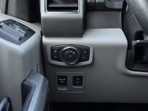 Certified 2019 Ford F150 XLT w/ Equipment Group 302A Luxury image 35