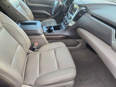 Used 2019 Chevrolet Tahoe LT AWD/4WD image 14