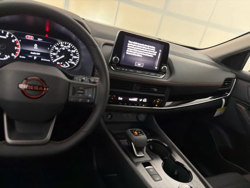 New 2026 Nissan Rogue SV AWD/4WD image 18