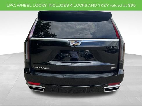 Used 2023 Cadillac Escalade ESV Premium Luxury AWD/4WD image 6