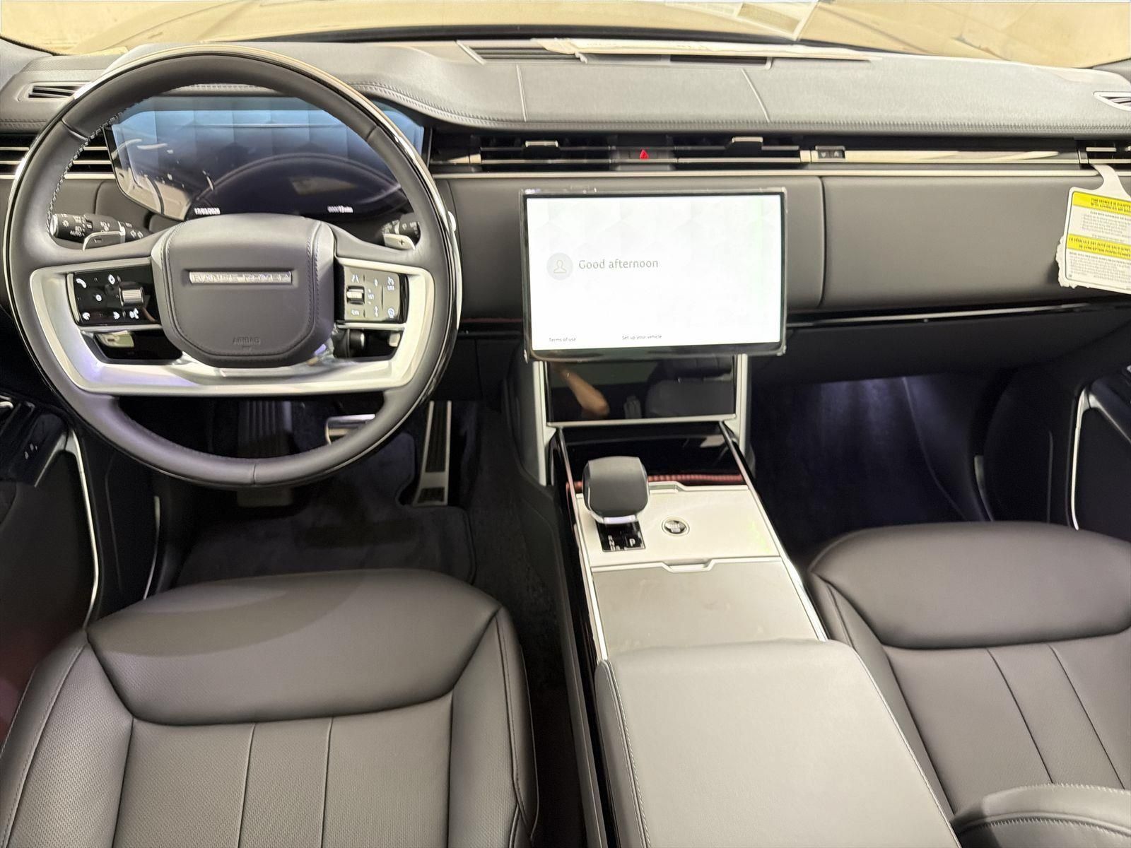 New 2026 Land Rover Range Rover Long Wheelbase SE AWD/4WD image 10
