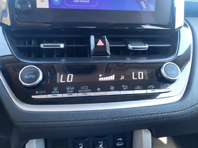 Used 2025 Toyota Corolla Cross XLE FWD image 19