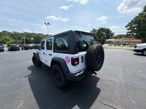 Used 2025 Jeep Wrangler Unlimited Sport AWD/4WD image 7