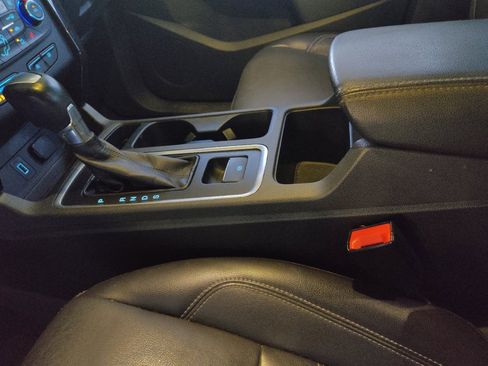 Used 2017 Ford Escape Titanium AWD/4WD image 26