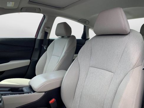 Certified 2023 Honda Accord EX image 31