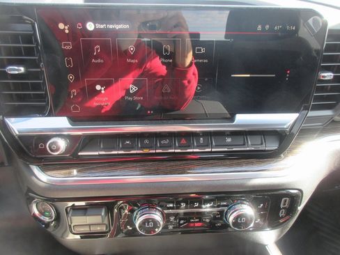 New 2026 GMC Sierra 1500 Elevation image 19