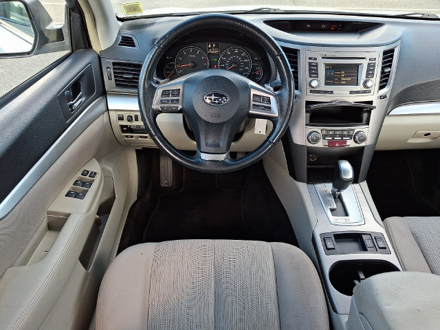 Used 2014 Subaru Legacy 2.5i Premium AWD/4WD image 11
