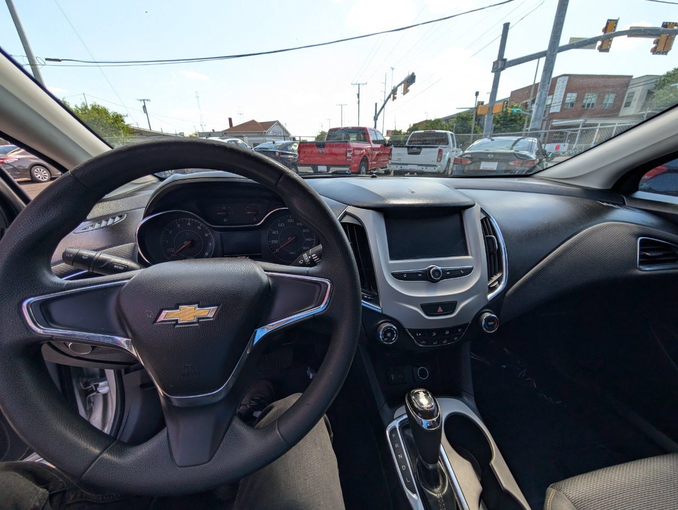 Used 2018 Chevrolet Cruze LS FWD image 20