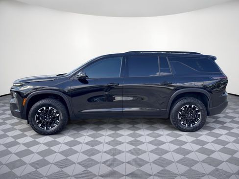 Used 2025 Chevrolet Traverse Z71 w/ Driver Confidence Package AWD/4WD image 2