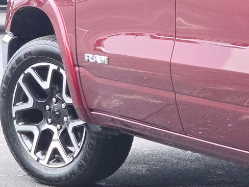 Used 2025 RAM 1500 Laramie image 15