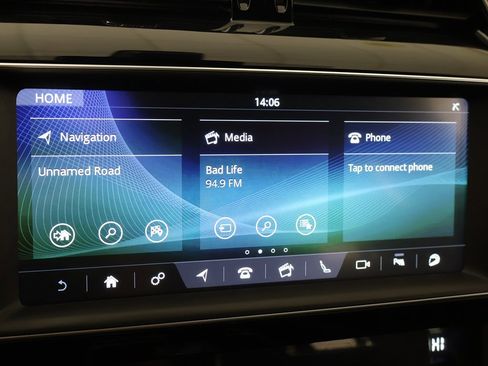 Used 2020 Jaguar F-PACE SVR image 46