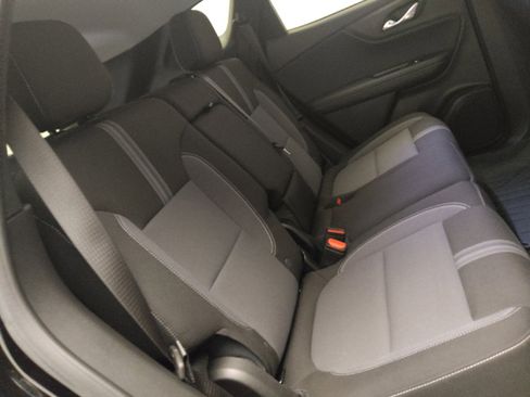 Used 2024 Chevrolet Blazer LT w/ Convenience Package FWD image 19