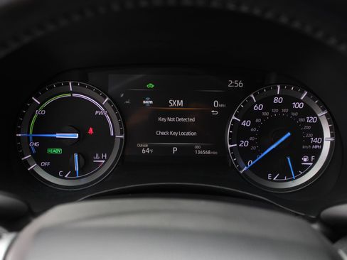 Used 2021 Toyota Highlander XLE AWD/4WD image 11
