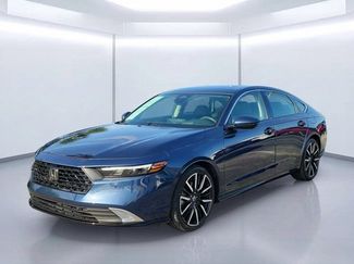 Used 2023 Honda Accord Touring video 2