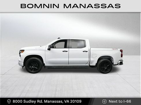 Used 2023 Chevrolet Silverado 1500 Custom image 8