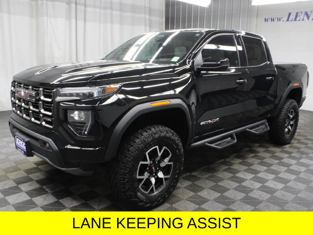 Used 2025 GMC Canyon AT4 w/ AT4X Package AWD/4WD image 9