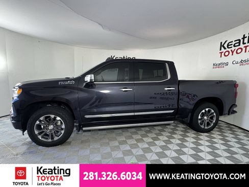 Used 2024 Chevrolet Silverado 1500 High Country w/ Technology Package AWD/4WD image 8