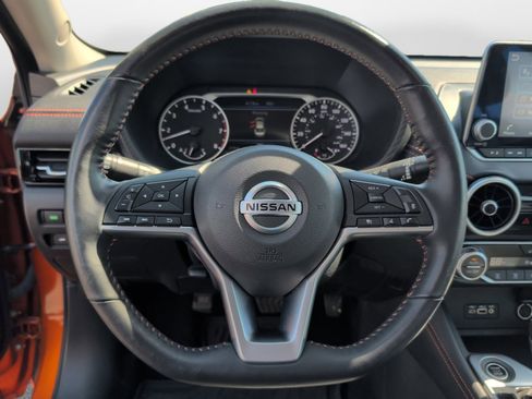Used 2022 Nissan Sentra SR w/ SR Premium Package FWD image 13