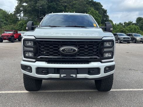 Used 2025 Ford F250 Lariat w/ Lariat Ultimate Package AWD/4WD image 2