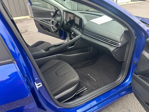 Used 2024 Hyundai Elantra SEL FWD image 22