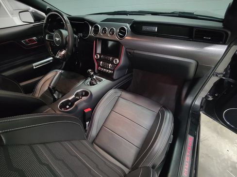 Used 2022 Ford Mustang GT Premium w/ GT Performance Package RWD image 12