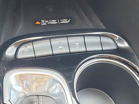 Used 2024 Buick Encore GX Avenir w/ Avenir Technology Package FWD image 25