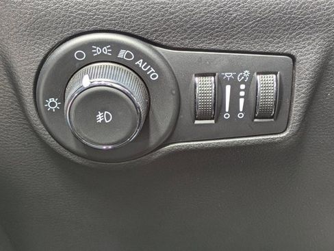 Used 2023 Jeep Compass Trailhawk image 31