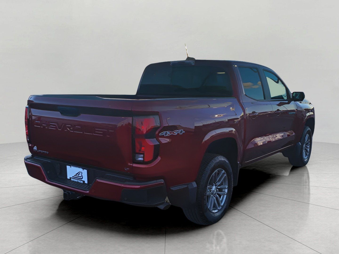 Used 2024 Chevrolet Colorado LT w/ LT Convenience Package III AWD/4WD image 7
