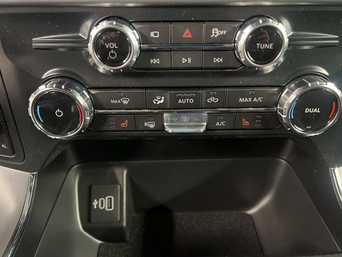 New 2026 Ford F150 XLT w/ Equipment Group 302A MID AWD/4WD image 25