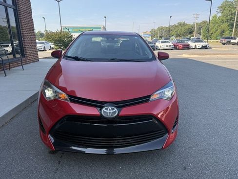 Used 2018 Toyota Corolla LE FWD image 9