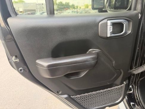 Used 2021 Jeep Wrangler Unlimited Sport AWD/4WD image 39