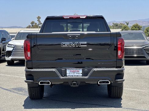 New 2026 GMC Sierra 1500 Denali w/ Technology Package AWD/4WD image 4