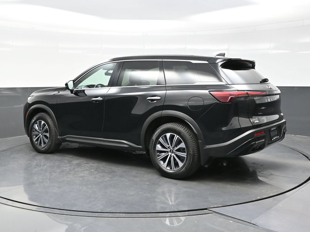 Used 2023 INFINITI QX60 Pure AWD/4WD image 4