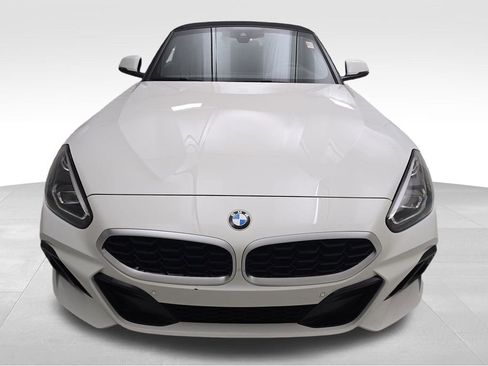 Used 2025 BMW Z4 sDrive30i image 3
