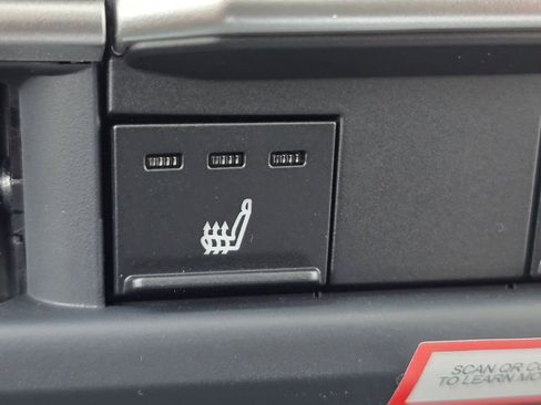 New 2026 Toyota Sienna XLE image 9