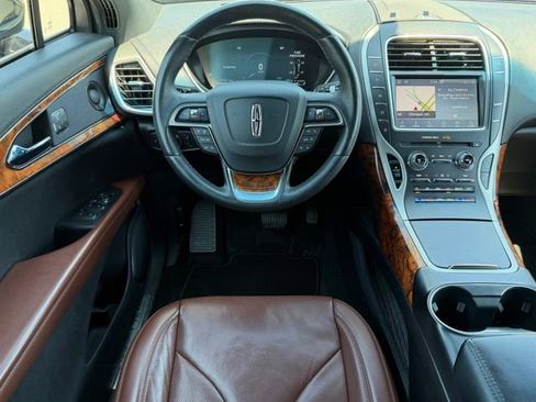 Used 2020 Lincoln Nautilus Reserve w/ Monochromatic Package AWD/4WD image 12