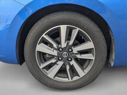 Used 2021 Nissan Versa SV image 18