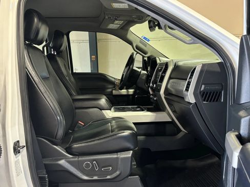 Used 2019 Ford F350 Lariat AWD/4WD image 15