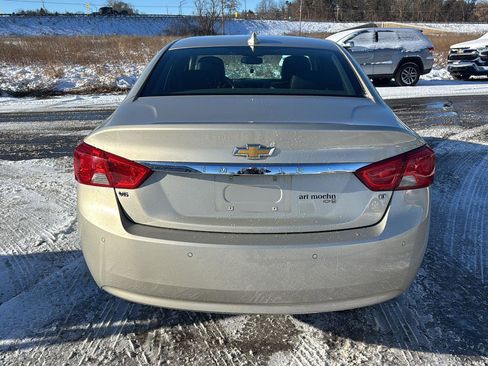 Used 2015 Chevrolet Impala LT w/ Convenience Package image 4