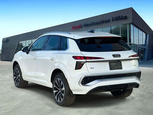 New 2026 Audi Q3 quattro 2.0T image 3
