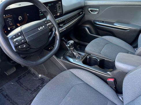 Used 2025 Kia K4 FWD image 7