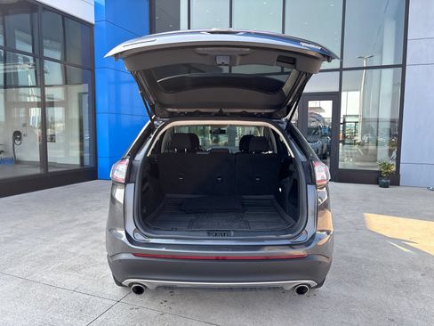 Used 2018 Ford Edge SEL AWD/4WD image 13