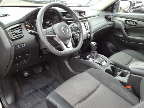 Used 2020 Nissan Rogue S image 15