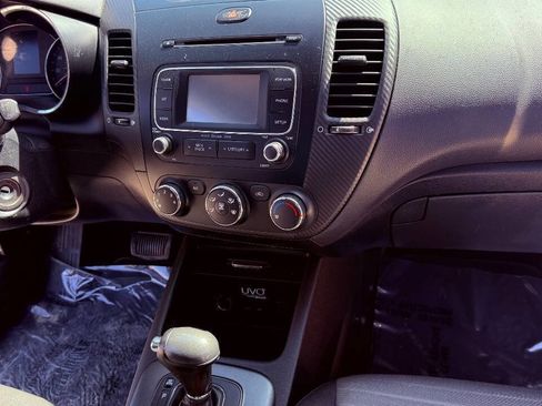 Used 2014 Kia Forte EX image 17